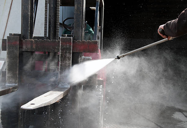 Why Choose Our Certified Pressure Washing Experts for Your Project Needs in Gold Beach, OR?